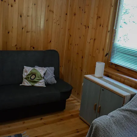 Lesnika Czernica Casa vacanze *