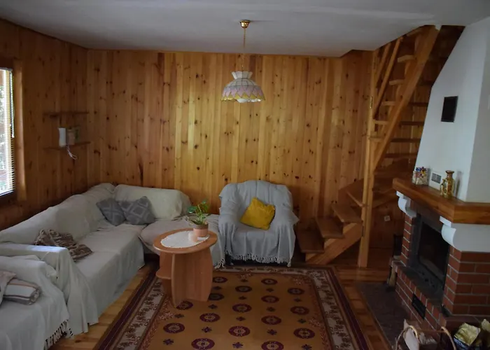 Lesnika Czernica Feriehus